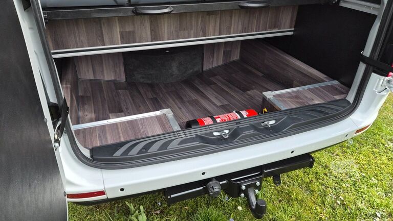 Микробус MERCEDES-BENZ 519  Allrad 4 x 4  20 / 23 Sitzer schnelle Liefe