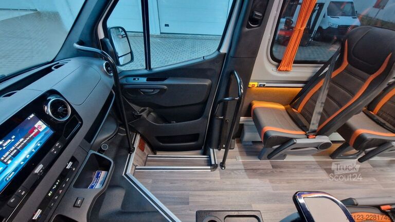 Микробус MERCEDES-BENZ 519  Allrad 4 x 4  20 / 23 Sitzer schnelle Liefe