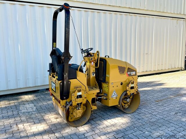 Jednovalcový valec CATERPILLAR CB1.7 / 2019 BJ / 430 Stunden