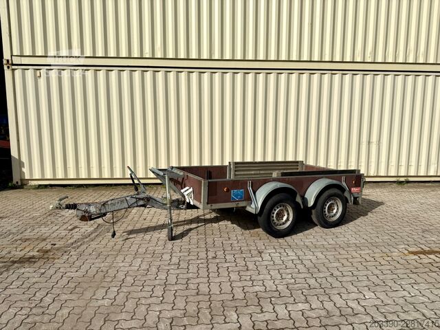 Autoprieves  Köper Anhänger mit Verladerampen / TÜV 01/28