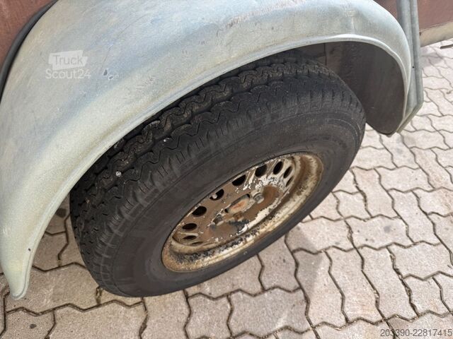 Autoprieves  Köper Anhänger mit Verladerampen / TÜV 01/28