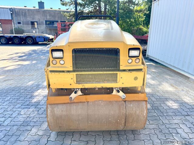 Jednovalcový valec CATERPILLAR CB34B / 2018 BJ / 1.244 Stunden / 4.3 Tonnen