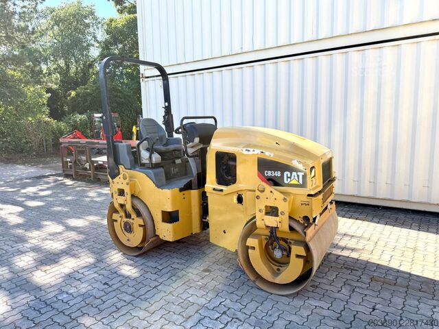 Jednovalcový valec CATERPILLAR CB34B / 2018 BJ / 948 Stunden / 4.3 Tonnen