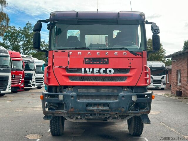 Camion malaxeur à béton IVECO Trakker AD260T36B 6x4 Betonmischer