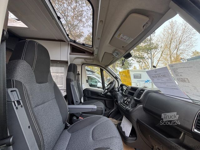 Ημιενσωματωμένο αυτοκινούμενο τροχόσπιτο CARADO V 132 Sonderpreis, Sofort Verfügbar