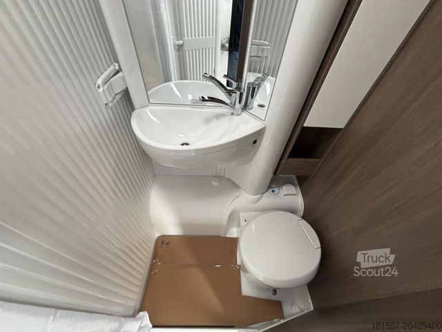 Ημιενσωματωμένο αυτοκινούμενο τροχόσπιτο CARADO V 132 Sonderpreis, Sofort Verfügbar