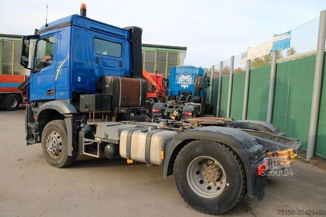 Τυπική μονάδα τράκτορα MERCEDES-BENZ 1843 4x4 HAD Kipphydraulik Nr.: 822