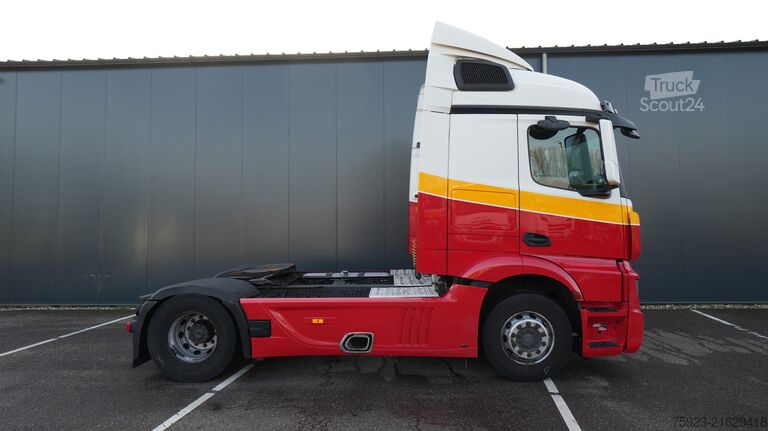 Standard-SZM Mercedes-Benz Actros 1942 tractor unit