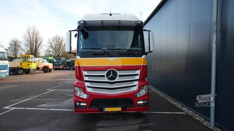 Standard-SZM Mercedes-Benz Actros 1942 Tractor unit