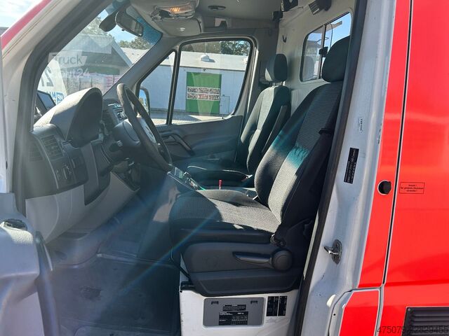 Пожарна кола MERCEDES-BENZ Sprinter 316 / Trage Liege Rampe