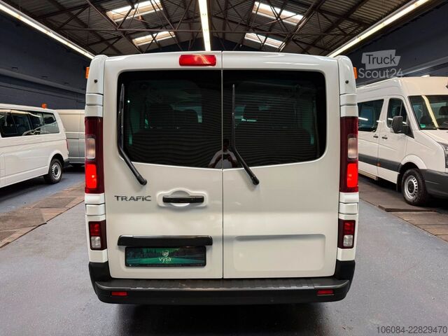 Kleinbus RENAULT Trafic Kombi L1H1 Life Style 8 Sitze AC LED PDC