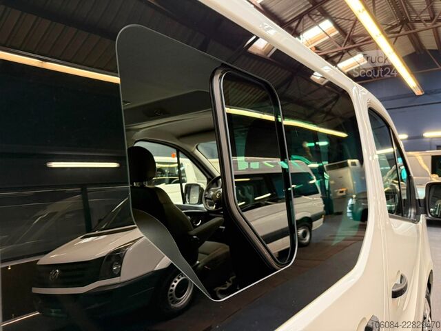 Kleinbus RENAULT Trafic Kombi L1H1 Life Style 8 Sitze AC LED PDC