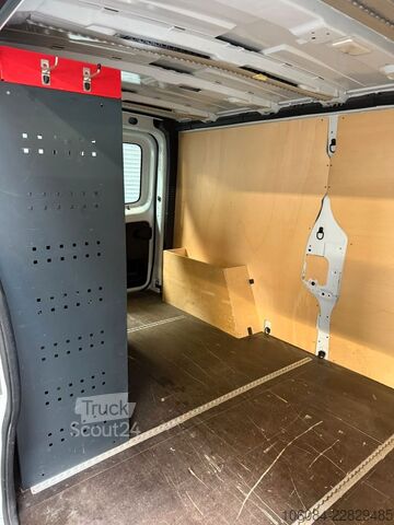 Kastenwagen RENAULT Trafic Kasten L2H1 Komfort Klima R-CAM LED AHK
