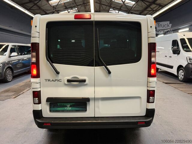 Kleinbus RENAULT Trafic Kombi L1H1 Life Style 8 Sitze AC LED PDC