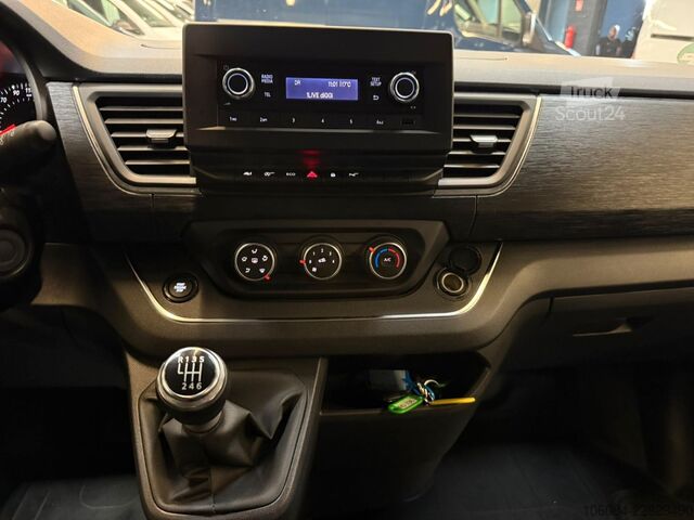 Kleinbus RENAULT Trafic Kombi L1H1 Life Style 8 Sitze AC LED PDC