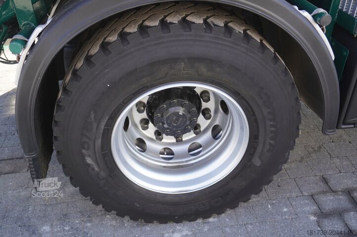 Контейнерни кораби DAF LF 18.310 E6 / Skip loader Fornal