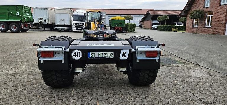 Trattore stradale Kröger EAD14