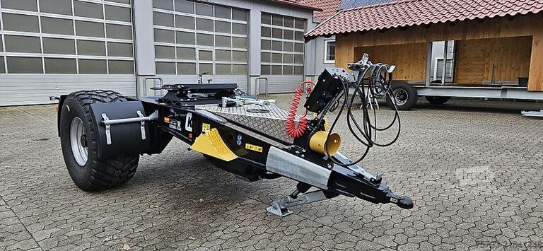 Trattore stradale Kröger EAD14