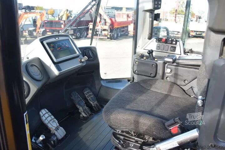 Wheel loader Caterpillar 966 M