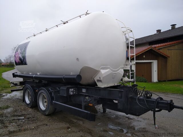 Remorcă tip siloz Tranders TK18 OM Pellet Silo