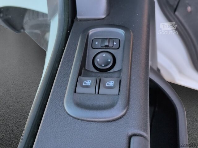 Furgone Renault Master Kasten L2H2 3,3t 2.3D*Tempo R-Kam Spurass