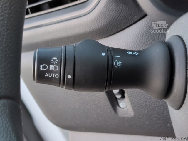 Furgone Renault Master Kasten L2H2 3,3t 2.3D*Tempo R-Kam Spurass