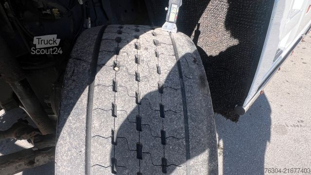 Tractor estándar DAF XF 530 FT