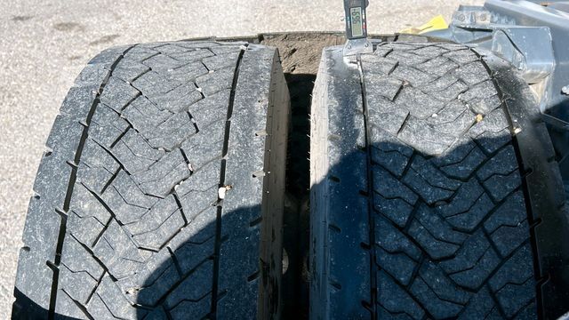 Tractor estándar DAF XF 530 FT