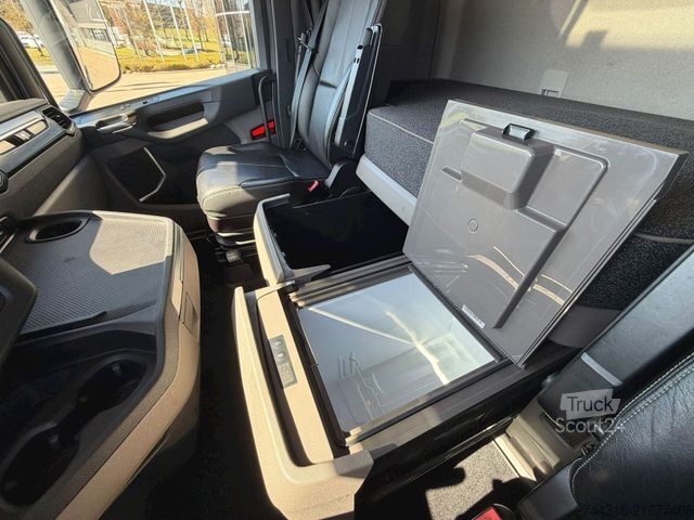 Tractor estándar SCANIA S770 6x2 Hydraulik