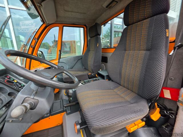 Tippbil skåpbil MULTICAR M 30 Kipper 4x4 10x Hydr.vorne/Platte vor/Klima