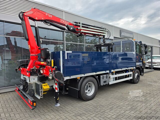 Camión de plataforma IVECO Euro Cargo 160-320 Pritsche-Kran-Funk-ori.2 TKM
