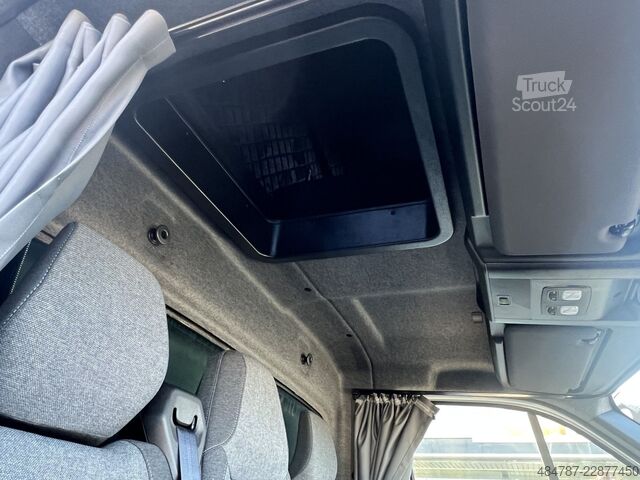 Furgon cu prelată laterală RENAULT Master 170PS 9EP-Plane LBW TopSleeper -Sofort