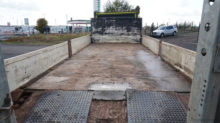Remorcă cu platformă joasă HIEBENTHAL TTH 18 Tieflader Rampen SAF-Achsen Tandem
