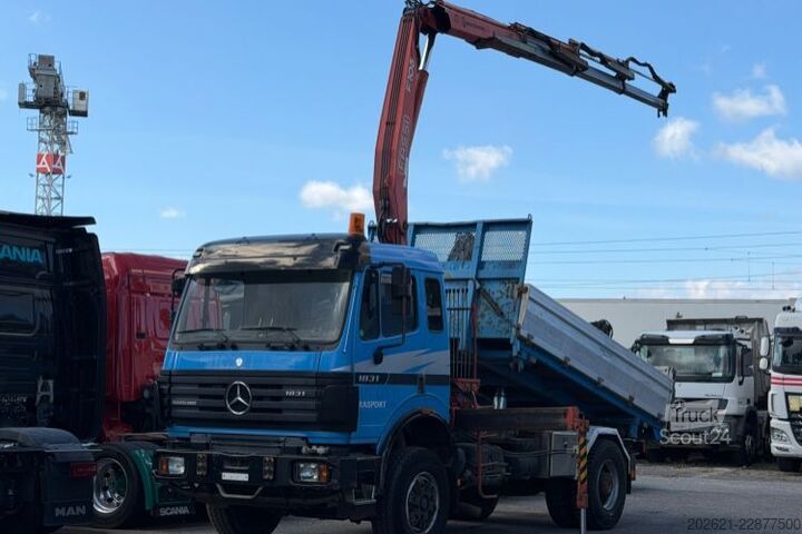 Macara montată pe camion MERCEDES-BENZ SK 1831 4x2 Fassi F105 Kipper