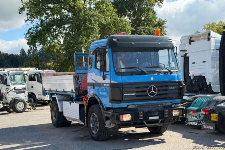 Macara montată pe camion MERCEDES-BENZ SK 1831 4x2 Fassi F105 Kipper