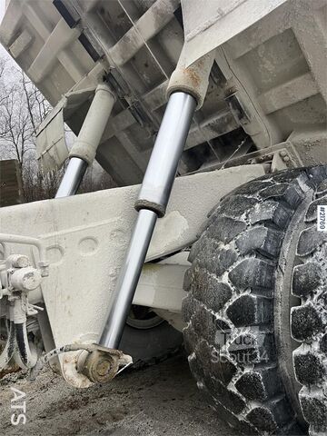 Самосвал Perlini DP705 Dump Truck