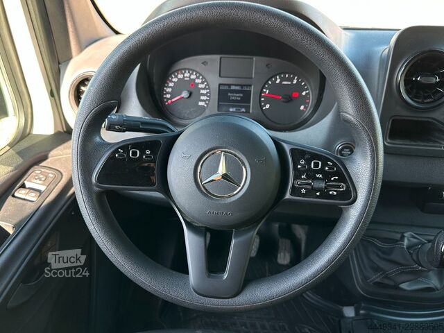 Furgoneta MERCEDES-BENZ Sprinter*317*3,5t AHK*MBUX*Klima*STNDHZG*NAVI