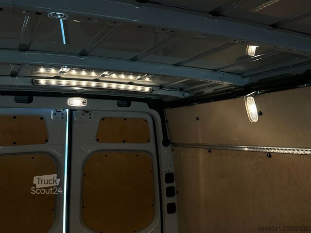 Furgoneta MERCEDES-BENZ Sprinter*317*3,5t AHK*MBUX*Klima*STNDHZG*NAVI