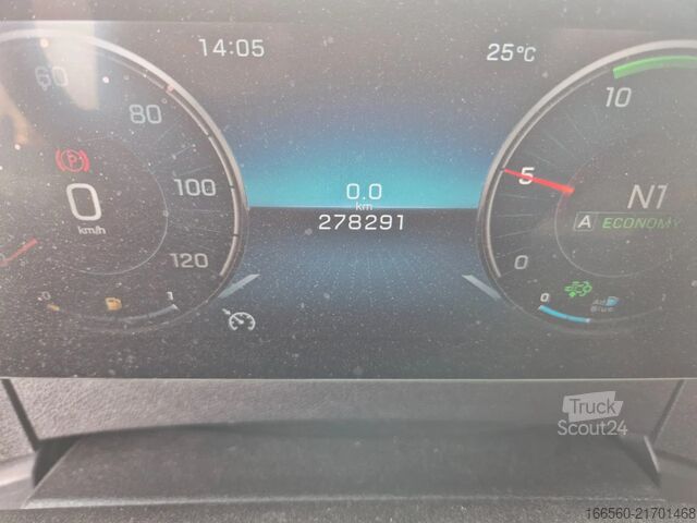 Standaard trekker Mercedes-Benz Actros 1845