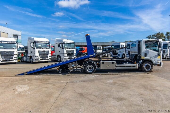  ISUZU NPR 75