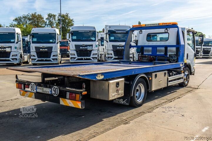  ISUZU NPR 75