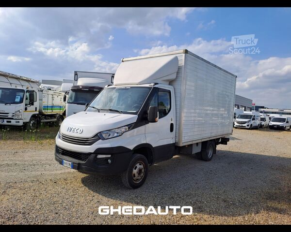 Minibus IVECO Daily 35C14