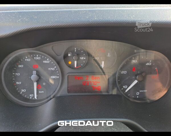 Minibus IVECO Daily 35C14