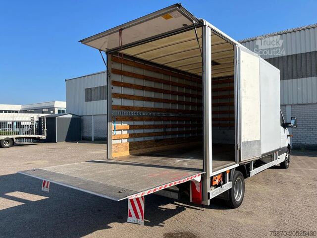 βαλίτσα Mercedes-Benz Sprinter 513 2.2 CDI