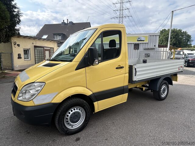 Benne à ridelles (dans le contexte des véhicules : plateau à ridelles rabattables) Mercedes-Benz 315 CDI Pritche