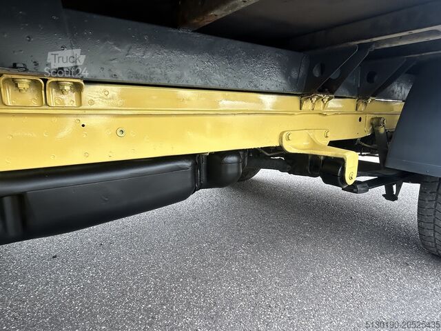 Benne à ridelles (dans le contexte des véhicules : plateau à ridelles rabattables) Mercedes-Benz 315 CDI Pritche