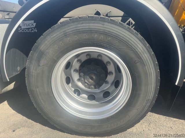 Вантажівка зі змінною надбудовою MERCEDES-BENZ Actros2540/6x2/Fahrschule/5-Sitze/TÜV/exBundeweh