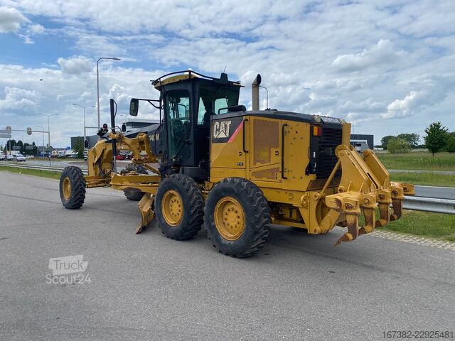 Niveleuse Caterpillar 140M Ripper + Pushblock