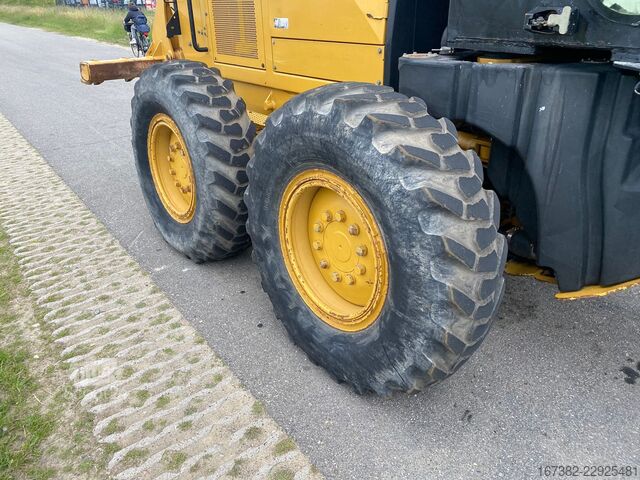 Niveleuse Caterpillar 140M Ripper + Pushblock