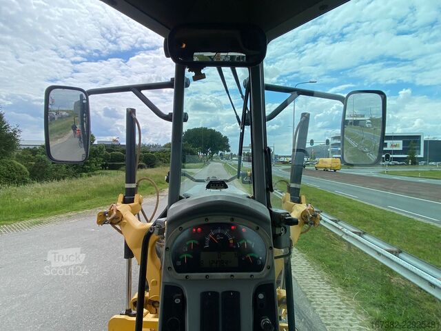 Niveleuse Caterpillar 140M Ripper + Pushblock